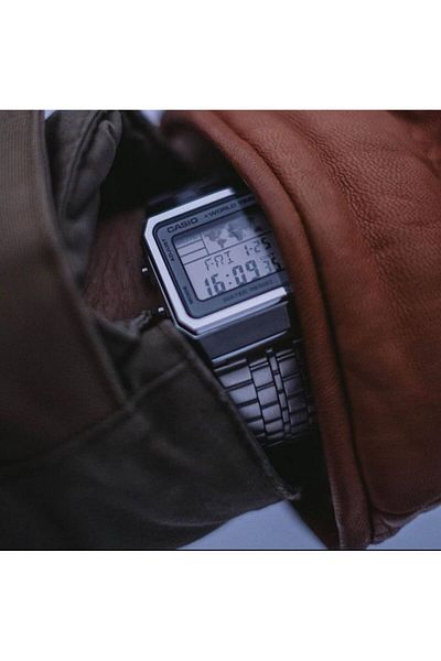 Casio كاسيو ساعة يد كوارتز كلاسيكية رقمية طراز A500WA-7DF مقاس 34 مم - لون فضي للجنسين