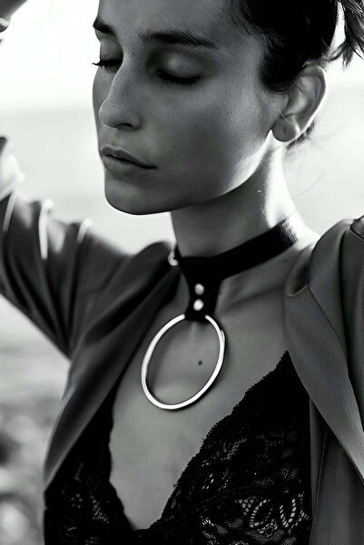 Angels Passion Büyük Halka Detaylı Şık Boyunluk Trend Model