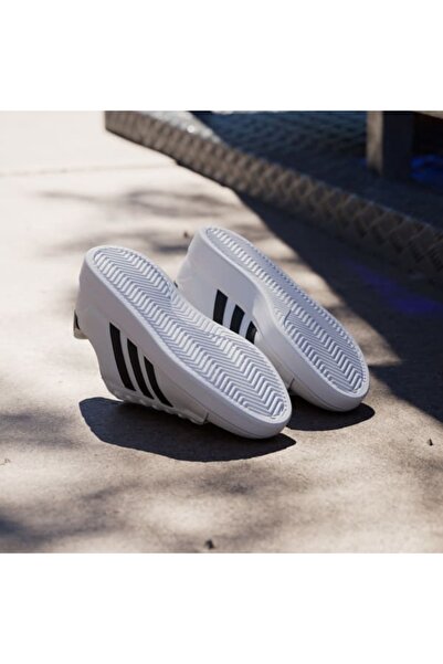 adidas Dámská sportovní obuv Cloudfoam Comfort - model Grand Court