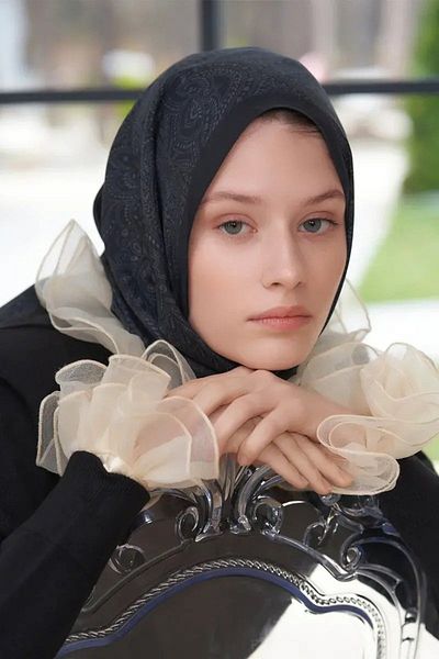 ED Scarf Heritage Saye Shawl - Black