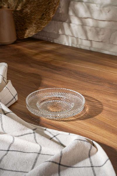 Queen’s Kitchen Sadaf 6-Pack Tea Plate