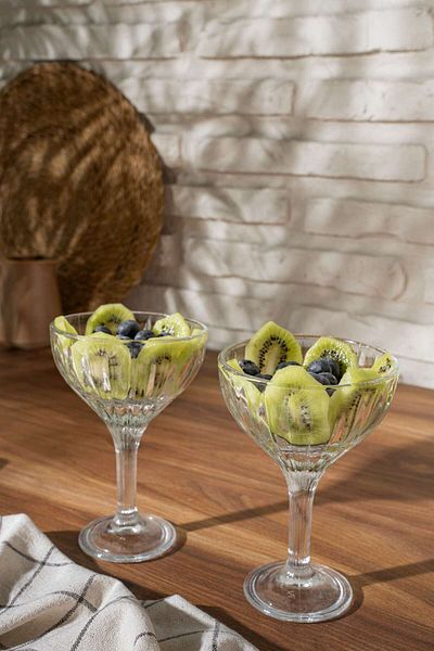Queen’s Kitchen Selena Footed Large Magnolia Presentation