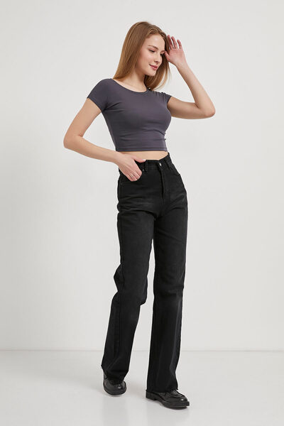 Arma Life Γυναικείο κοντομάνικο καλοκαιρινό στενό μπλουζάκι Basic Black Crop