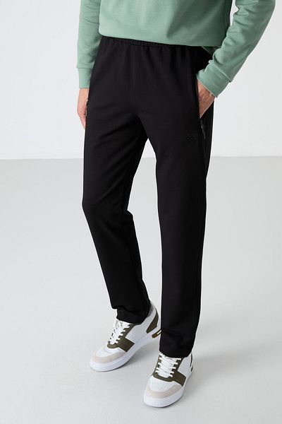 TOMMY LIFE Pantaloni de trening negri pentru bărbați - cu fermoar, trei buzunare, slim fit, picior clasic - 84671