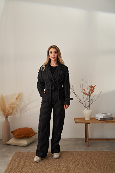 Rabia Çelik Kadın Siyah Çizgili Kargo Pantolon Kısa Trençkot Takım Elbise