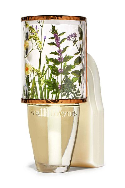 Bath & Body Works Pressed Floral Topper Nightlight Wallflowers Fragrance Plug