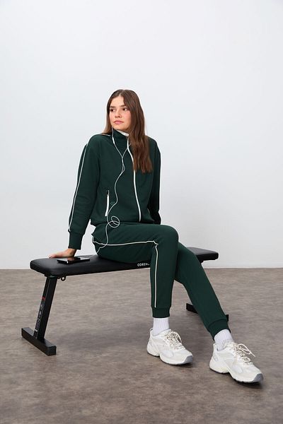 TOMMY LIFE Σετ γυναικεία αθλητική φόρμα Pine Green Oversize - Βαμβακερή, γιακάς, λεία υφή - 95340