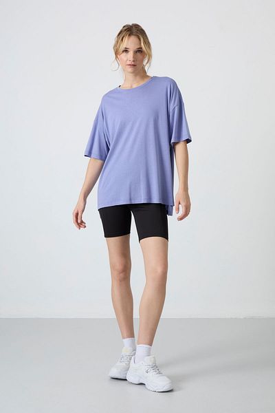 TOMMY LIFE Tricou de damă oversize din bumbac pieptănat ușor liliac - Model de bază cu nasturi moale - 97285