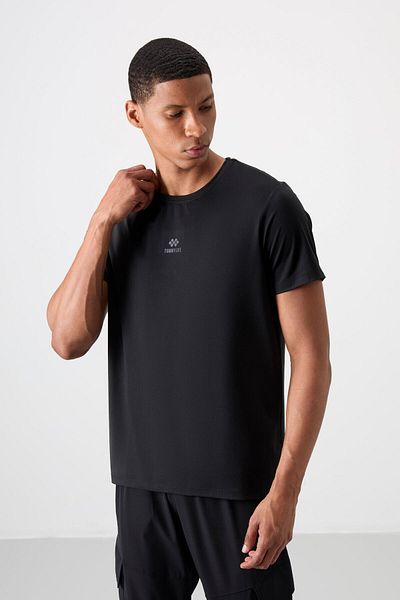 TOMMY LIFE Μαύρο ανδρικό μπλουζάκι με αναπνεύσιμη υφή, λεπτή ελαστική τυπική εφαρμογή - 88387