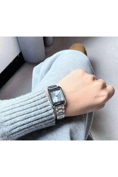 Casio Women's LTP-V007D-2EUDF Analog Watch with Stainless Steel Strap - 22 mm - Silver