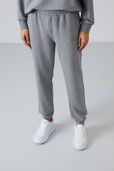 TOMMY LIFE Dámská tepláková souprava šedá Melange Basic bavlna s výstřihem do O s gumou - 95287