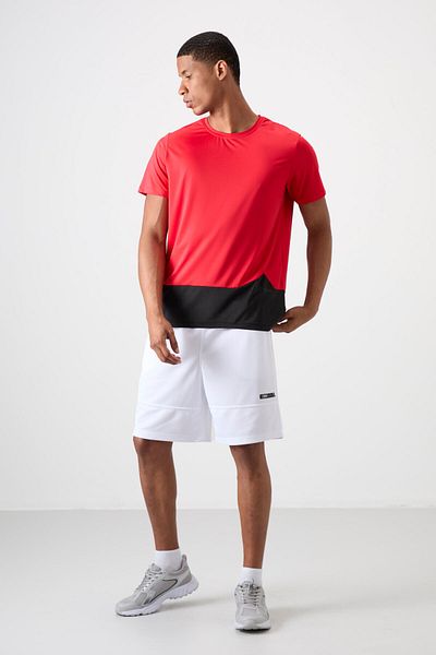 TOMMY LIFE Κόκκινο ανδρικό μπλουζάκι με λεπτή ευέλικτη εφαρμογή με αναπνεύσιμη υφή - 88383