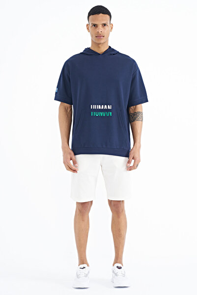 TOMMY LIFE Чоловіча футболка - індиго, кишеня кенгуру, капюшон з вишивкою - 88195