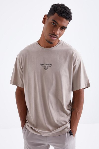 TOMMY LIFE Dark Beige Back Printed O Neck Men's Oversize T-shirt - 88091