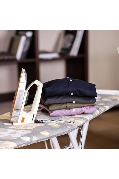 Geepas 1200W Automatic Dry Iron - 60 Micron Teflon Sole Plated, Big fabric guide & Pilot Indicator-GDI7729