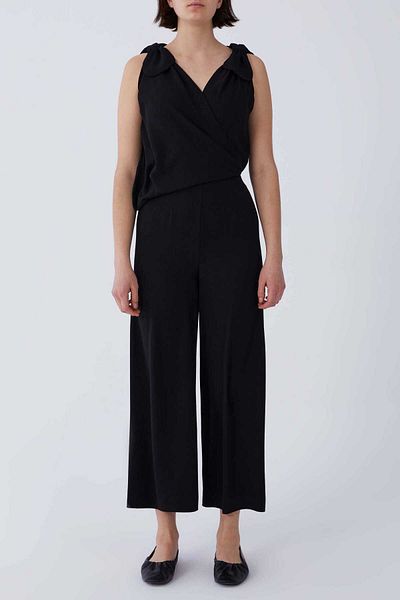 Roman V-Neck Black Jumpsuit Y 2112412 _001