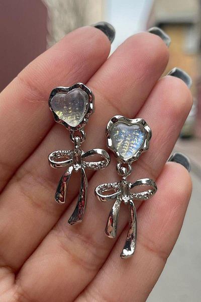 Köstebek Crystal Lolita Style White Heart Bow Detail Earrings