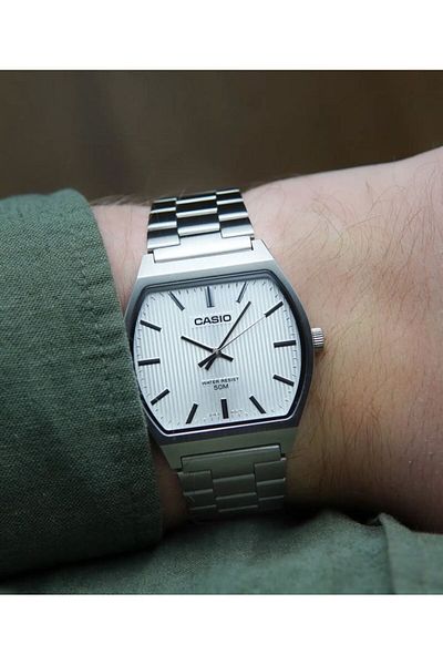 Casio Casio Men's White Dial Quartz Watch with Stainless Steel Strap MTP-B140D-7AVDF