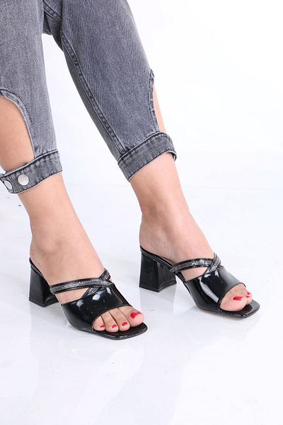 sefayol Donovan Black Patent Leather Heeled Slippers
