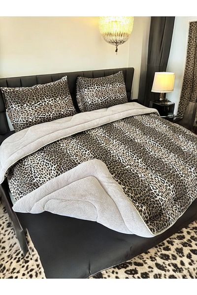 BlueMaison King Size Welsoft Quilt Set (with 2 Pillow Cases) Leopard