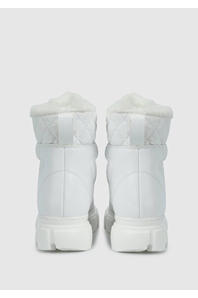 Provoq Beyaz Kadın Bot