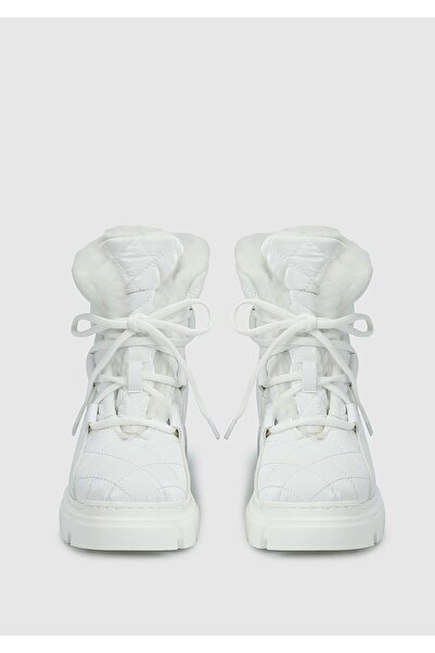 Provoq Beyaz Kadın Bot