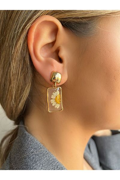 Bijou Luz Dry Daisy Flower Plate Earrings