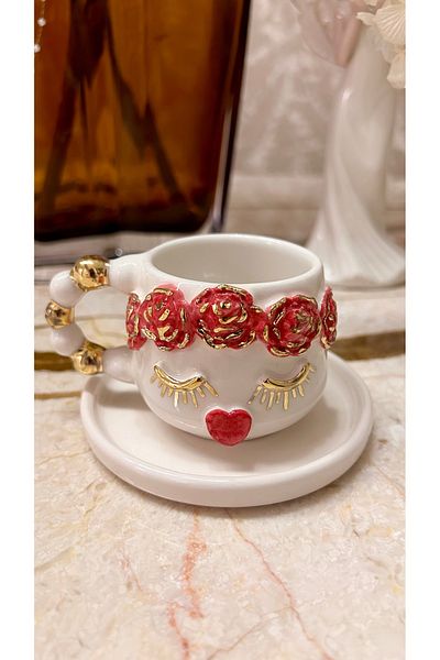 Port Aksesuar Twist Handle Floral Fancy Girl 24k Gold Decorated Handmade Ceramic Cup 120ml