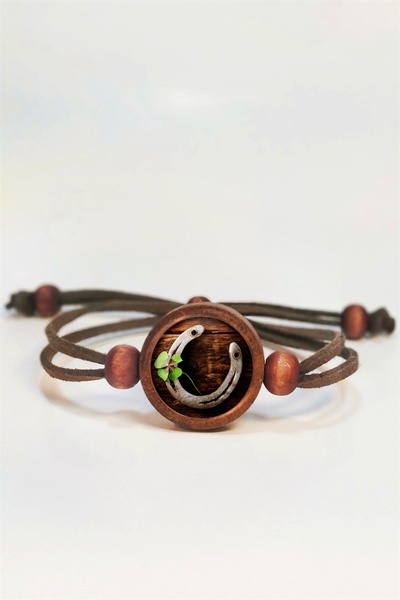 Tahtakolik Nappy, Clover Luck Wooden Bracelet