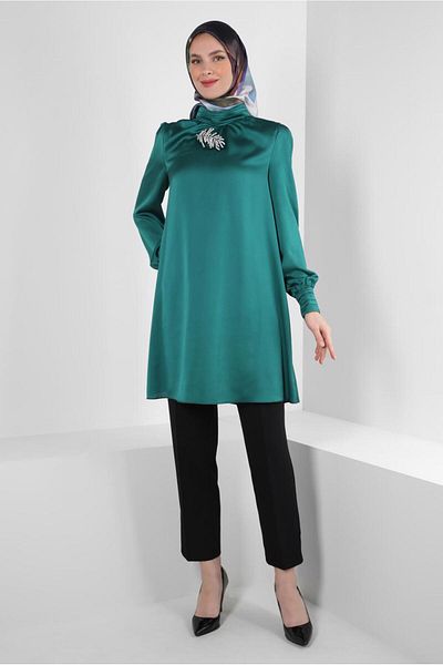 Alvina ACCESSORY DETAILED SATIN TUNIC 43523