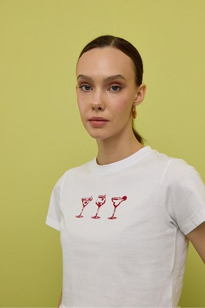TUBİA Women's Ecru Color Cup Printed Short Sleeve T-Shirt with Ruffled Hem