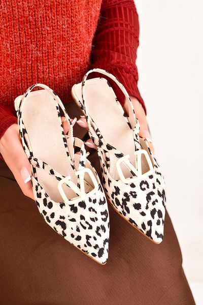 Peta Pantofi cu toc cu model leopard cu cataramă în V