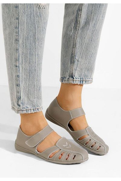 B T Shoes Emmeline women's ballet flats in gray
