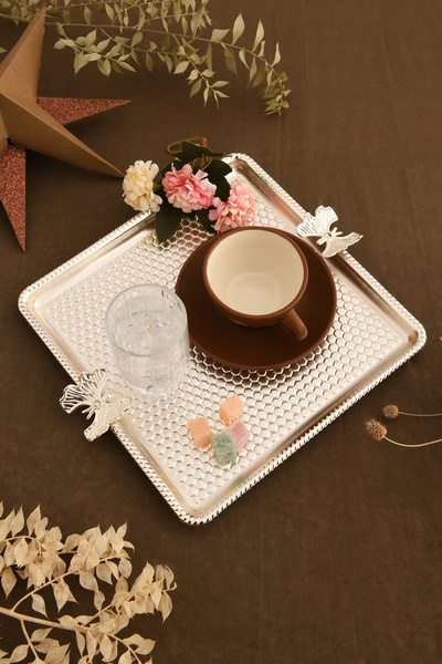 AKSESUAR EVRENİ Karev Kare Petek Model Kelebek Detaylı Sunum Tepsisi Gümüş 1 ...