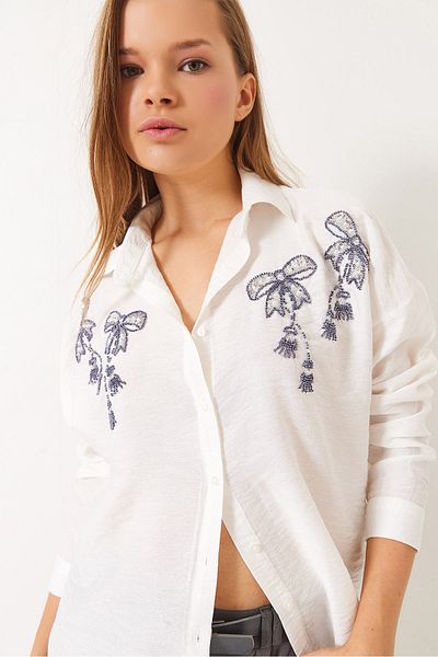 Bianco Lucci Women's Stone Embroidered Bow Detailed Aerobin Oversize Shirt 60283022
