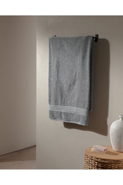 Madame Coco Merline 100% Cotton Bath Towel - Gray
