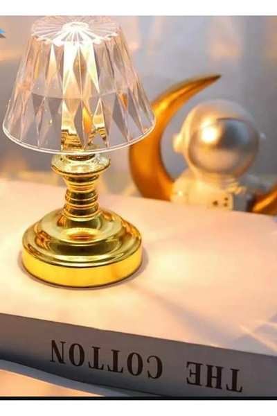 btm home 1 Piece Gold Body Crystal Look Lampshade Table Lamp