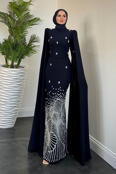 MERVEN AKYÜZ Βραδινό φόρεμα Farah Sleeves Cape Navy Blue