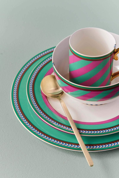 Pip Studio Porcelain plate, Pip Studio, Stripes Pink-Green, 28cm, Pip Chique collection