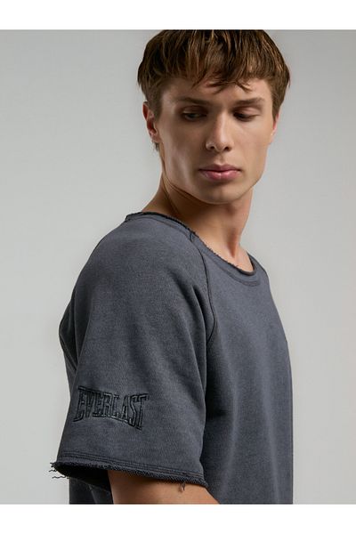 EVERLAST Ανδρικό μπλουζάκι Ny Street Oversize με φαρδύ γιακά καπνιστό