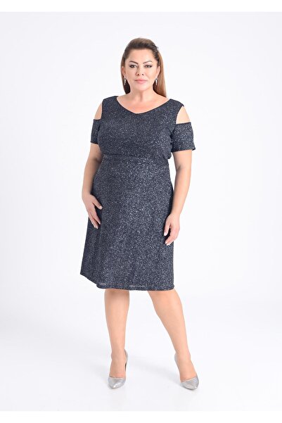 LİLAS XXL Büyük Beden Gümüş Renkli Omuz Detaylı Likralı Simli Abiye Elbise