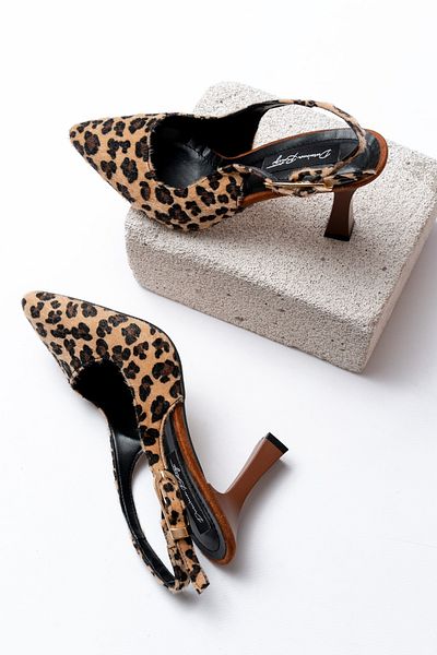 DURUNUN BUTİĞİ Anor Leopard Tan Side Buckle (8 cm) Pointed Toe Heeled Shoes