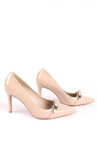 Hayati Arman Women's Buckle Detailed Heeled Shoes Beige Patent Leather