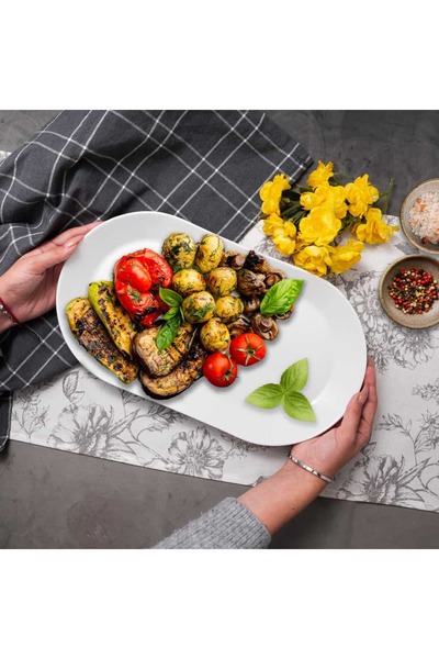 Cesiro White Porcelain Plate 38 x 21 x 4 cm