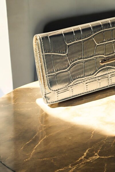 KRB POLO ACCESSORİES Kadın Yeni Sezon Şık Timsah Desenli  Kaliteli, Kullanışlı Gold Cüzdan Aksesuar
