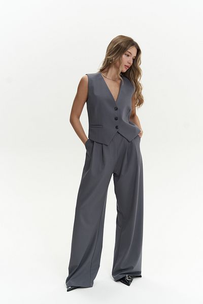 MAİ COLLECTİON Kaylee Gray Triangle Detail Short Vest