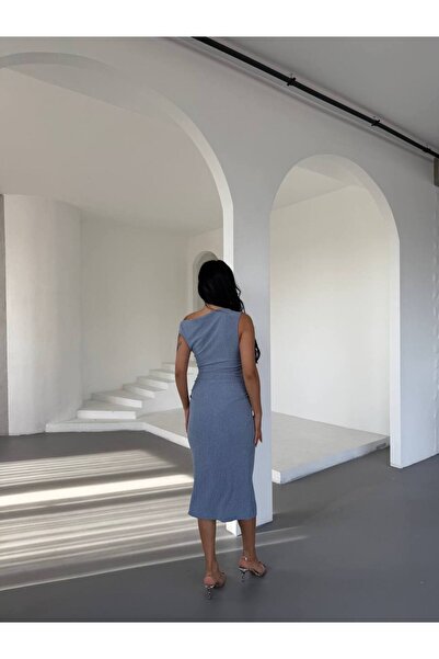 ILLE Сукня з асиметричним коміром