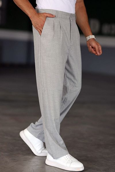 CoolLook Stretchy Fabric Pleated Four Pockets Regular Elastic Waist Lined Inside Zipper Stretchy Baggy Pants