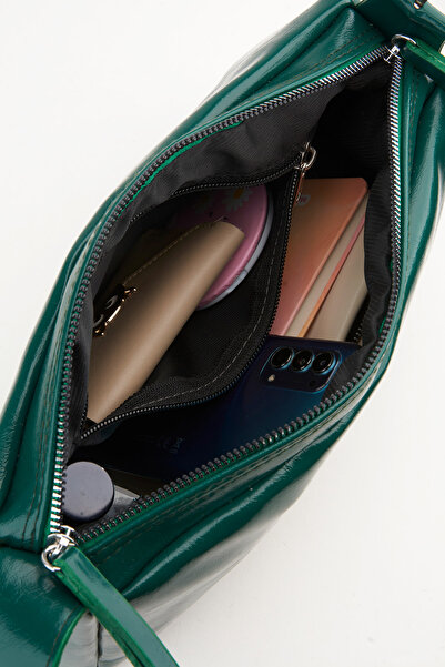 Vivaq Women's Marshmallow Green Baguette Design Strap Lined Faux Leather Zipper Closure Hand and Shoulder Bag