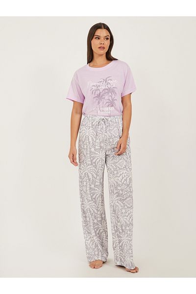 Styli Palm Graphic Print Dropped Shoulder T-Shirt and Pyjama Pants Set